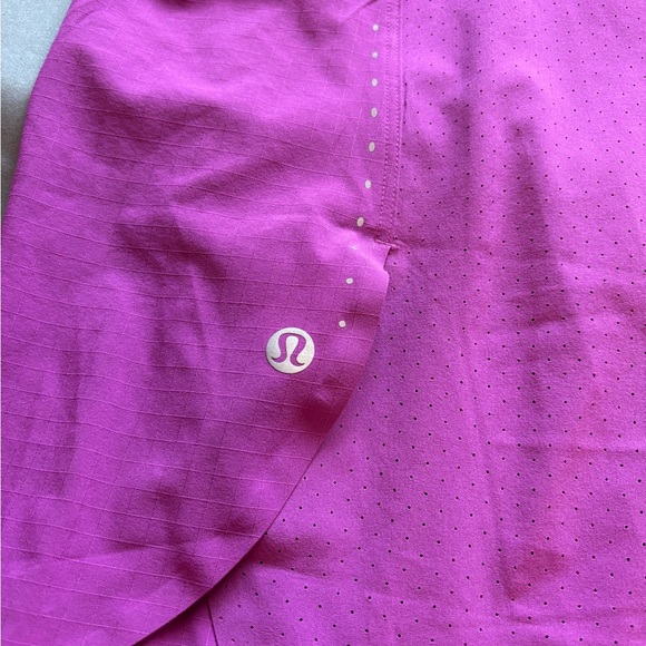 Lululemon Razorback Tank Top - Picture 3 of 3